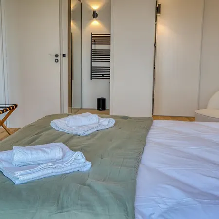 Urban Flat 218 - Aura 07 - Liberty Apartment *